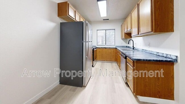 property at 207 E Arbor Ave