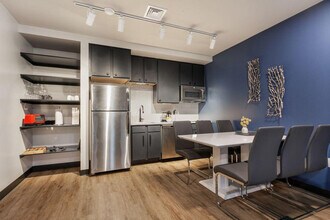 611 Commerce St in New Orleans, LA - Building Photo - Building Photo