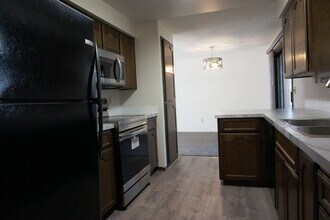 9617 N Indian Trail Rd in Spokane, WA - Building Photo - Building Photo