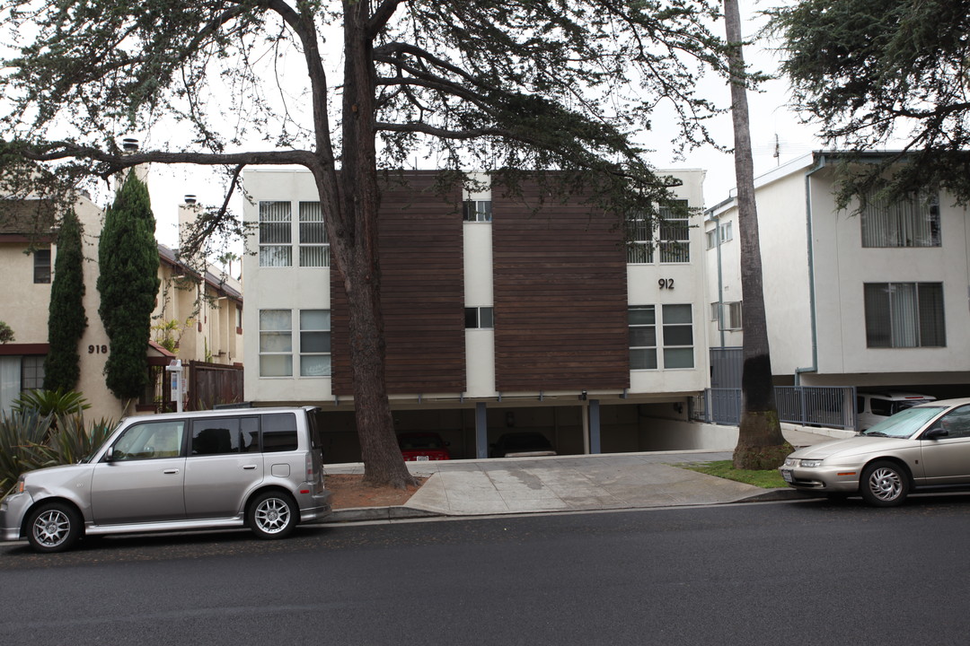 912 9th St in Santa Monica, CA - Foto de edificio