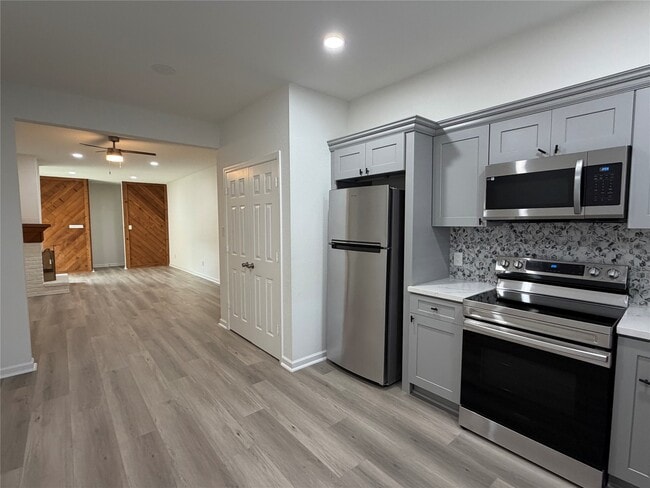 6401 Deihl Rd in Houston, TX - Building Photo - Building Photo