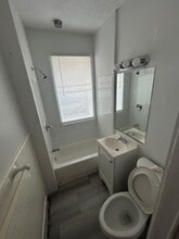 1 Hitchcock Rd in Worcester, MA - Building Photo - Building Photo