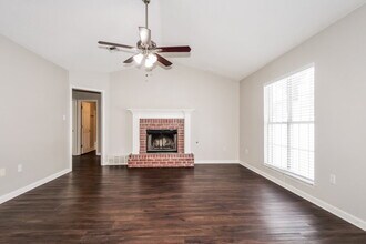 7291 Bridle Ln, Unit S0312 in Southaven, MS - Building Photo - Building Photo