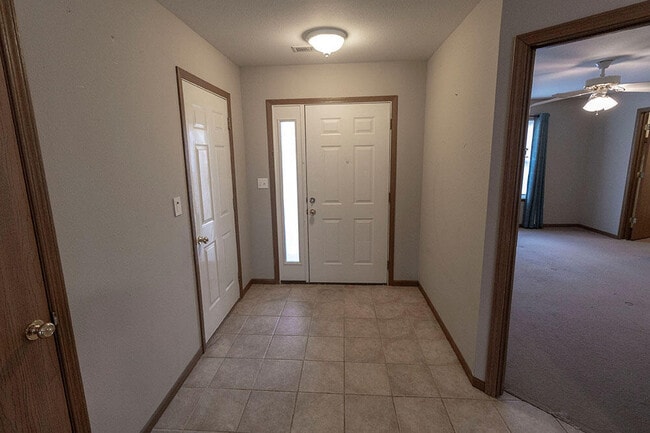 1606 Typhoon Dr in Columbia, MO - Building Photo - Building Photo