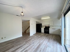1381 Longfellow Rd in Vista, CA - Building Photo - Building Photo