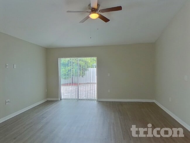 3170 Bethpage Loop in Mount Dora, FL - Foto de edificio - Building Photo