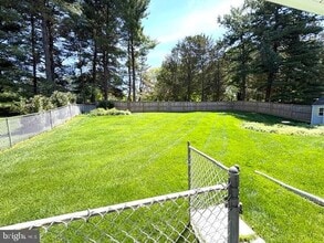 12141 Suffolk Terrace in Gaithersburg, MD - Building Photo - Building Photo