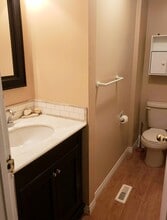 894 Glenayre Dr in Coquitlam, BC - Building Photo - Building Photo
