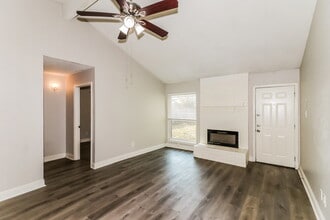 4515 Quailgate Dr in Spring, TX - Building Photo - Building Photo