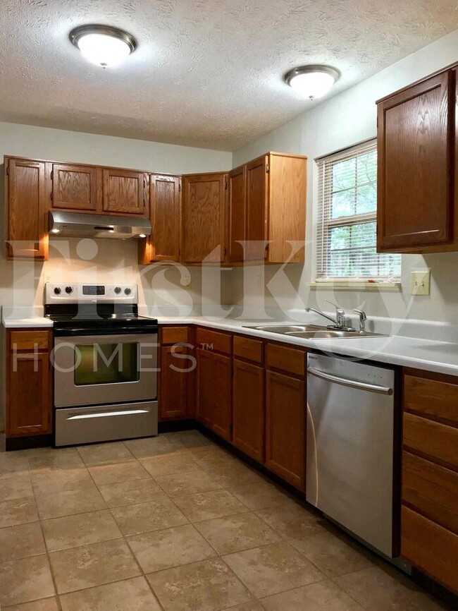 3922 Gray Arbor Dr in Indianapolis, IN - Foto de edificio - Building Photo