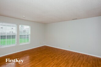 5744 N Jefferson Dr in McCordsville, IN - Building Photo - Building Photo
