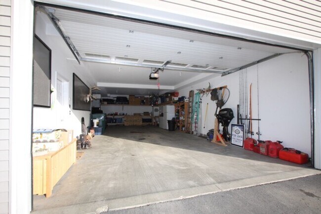 20245 Riverside Dr in Anchorage, AK - Building Photo - Building Photo