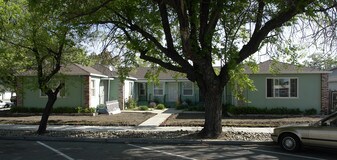 214-222 McLeod St in Livermore, CA - Building Photo