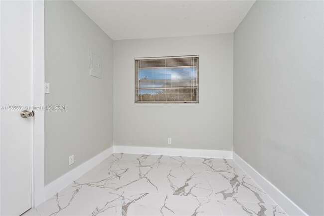 1801 NW 75th Ave, Unit 203 in Plantation, FL - Building Photo - Building Photo