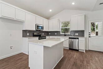 719 Maple Row in Denison, TX - Building Photo - Building Photo