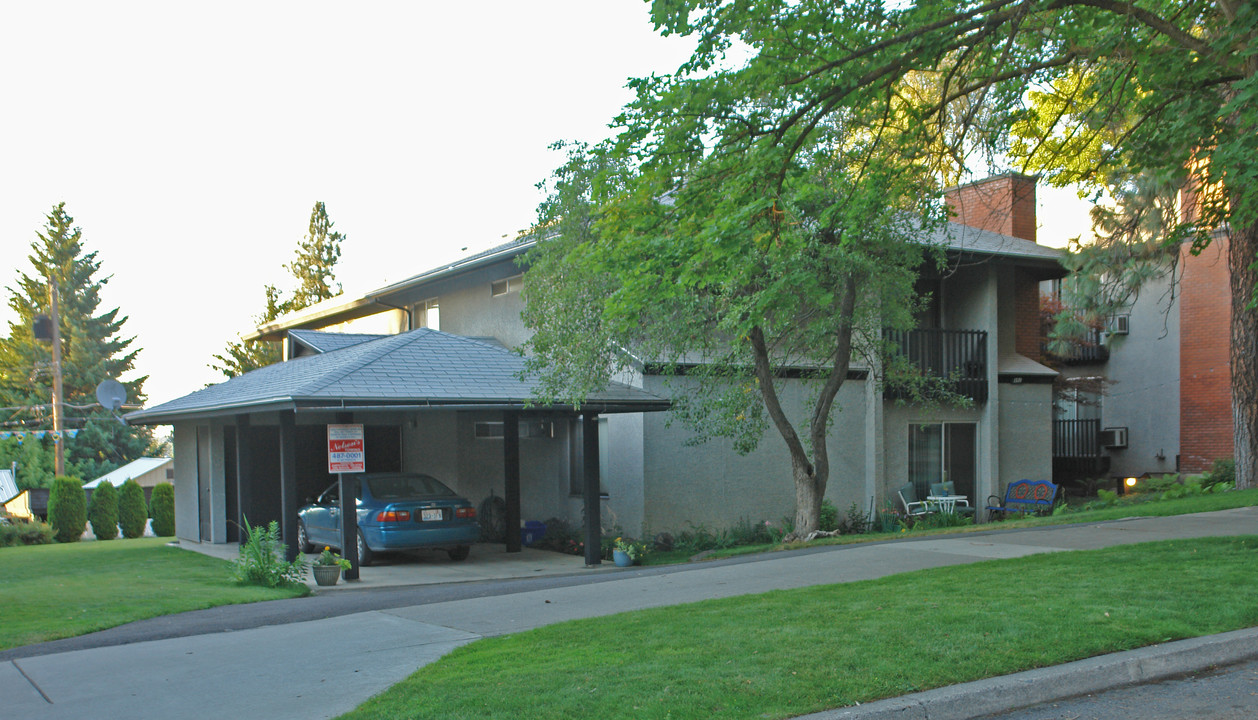 1520 W 7th Ave in Spokane, WA - Foto de edificio