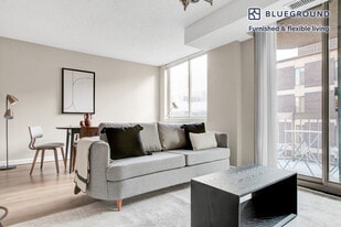 2140 L St NW in Washington, DC - Building Photo