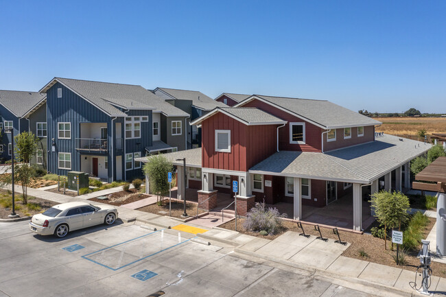 Stonegate Village in Patterson, CA - Building Photo - Building Photo