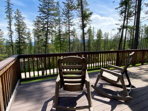 254 Goat Trail in Whitefish, MT - Foto de edificio - Building Photo