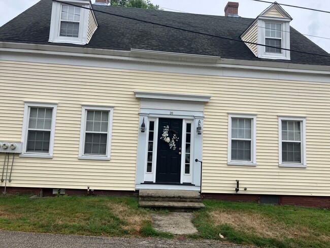 26 Otis Ave, Unit 1 in Kittery, ME - Building Photo - Building Photo