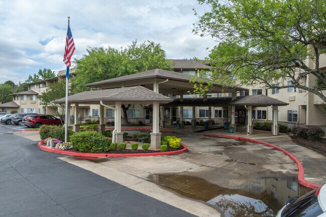Holiday Summerfield Estates in Shreveport, LA - Building Photo - Primary Photo
