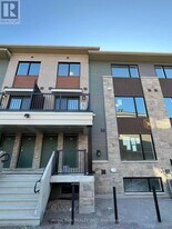 1021 Creekway Private in Ottawa, ON - Building Photo