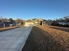 1105 St Nicholas Ave in Christmas, FL - Building Photo