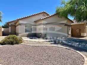 770 W Fruit Tree Ln in San Tan Valley, AZ - Foto de edificio - Building Photo