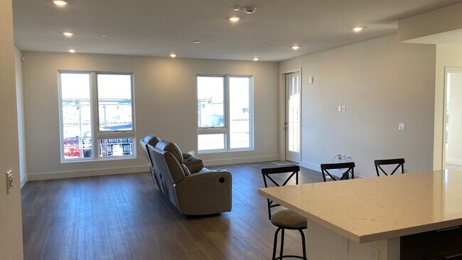 3698 Vision Cmn, Unit 420 in Fremont, CA - Building Photo - Building Photo