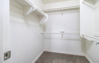 23632 Big Horn Walk in Santa Clarita, CA - Building Photo - Building Photo