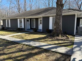 2250 Co Rd 24 in Florence, AL - Building Photo