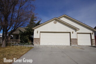 2020 W Pebblestone St in Meridian, ID - Building Photo - Building Photo