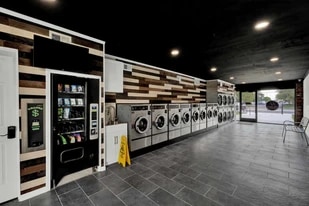 Ava Sterling Apartments in Sterling Heights, MI - Building Photo