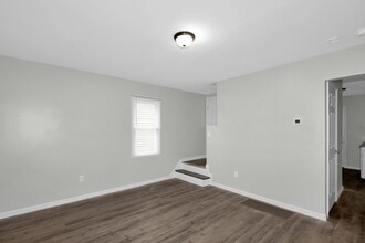 1677-1679-1679 E Whittier St in Columbus, OH - Foto de edificio - Building Photo