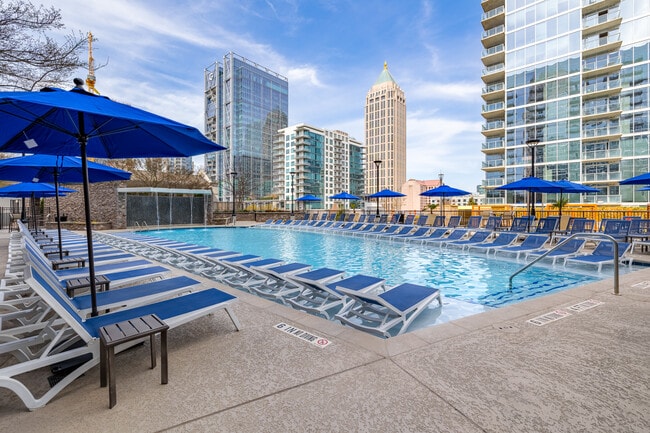 Sixty 11th in Atlanta, GA - Foto de edificio - Building Photo