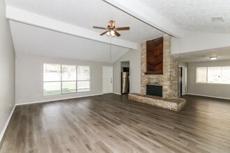 3446 Hombly Rd in Houston, TX - Building Photo - Building Photo