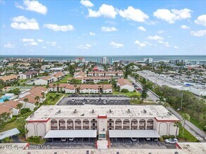 5800 N Banana River Blvd in Cape Canaveral, FL - Foto de edificio - Building Photo