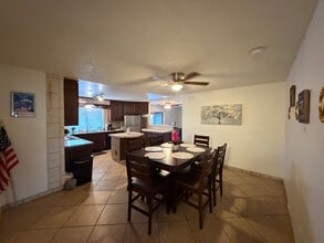 8119 W Glenrosa Ave in Phoenix, AZ - Building Photo - Building Photo