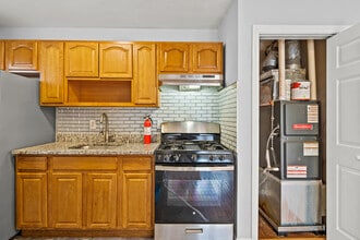 137 Godwin Ave, Unit 2 in Paterson, NJ - Building Photo - Building Photo