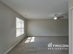 6916 N Karnes Dr in McCordsville, IN - Building Photo - Building Photo
