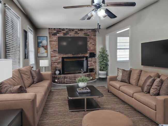 125 Honeysuckle Ave in Hueytown, AL - Building Photo - Building Photo