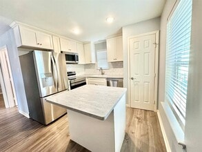724 Avenue K in Galveston, TX - Building Photo - Building Photo