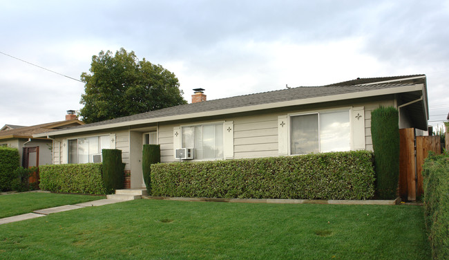 120 Kiely Blvd in Santa Clara, CA - Building Photo - Building Photo