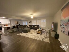 108 Dunnoman Dr in Savannah, GA - Building Photo - Building Photo
