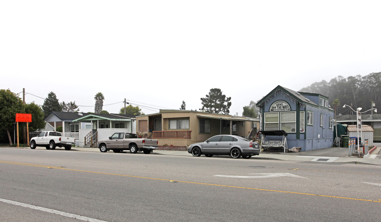 Trailer Haven in Santa Cruz, CA - Foto de edificio