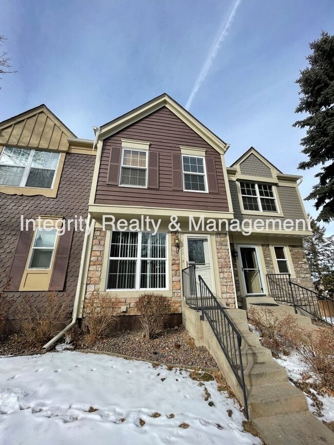 property at 2626 E Nichols Cir