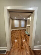 1626 Lowrie St, Unit 1 in Pittsburgh, PA - Foto de edificio - Building Photo