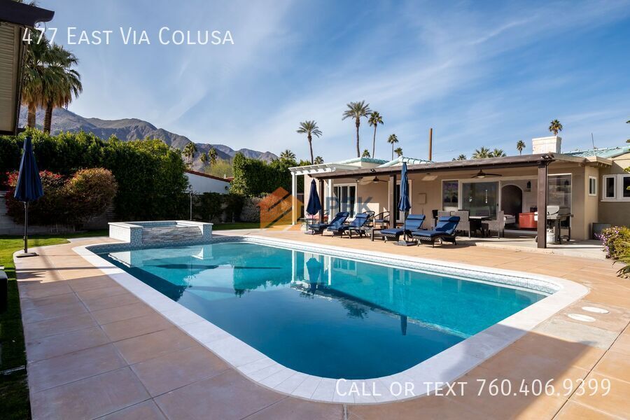 477 E Vía Colusa in Palm Springs, CA - Building Photo