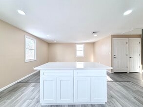 1572 Summit Ave in Hillside, NJ - Building Photo - Building Photo