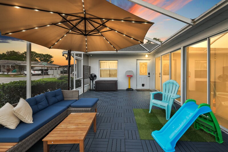 2989 Poplar Ave in Leesburg, FL - Foto de edificio